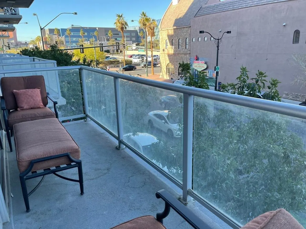 הוילה לאס וגאס Balcony Luxury High Rise Downtown Fremont Casinos בית נופש